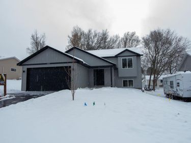 1105 2nd Street SE, Faribault, MN 55021