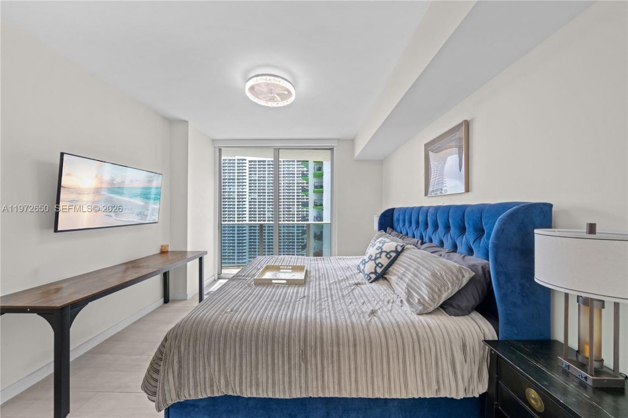 488 NE 18th St , Unit 2112, Miami, FL 33132 Photo