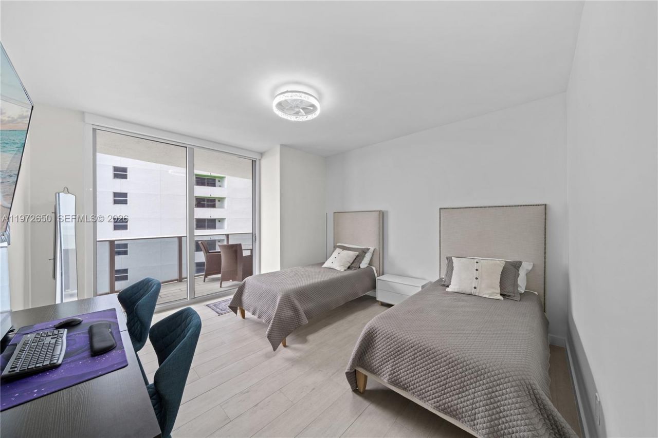 488 NE 18th St , Unit 2112, Miami, FL 33132 Photo