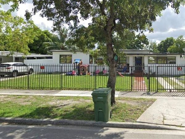 636 E 42nd St , Hialeah, FL 33013