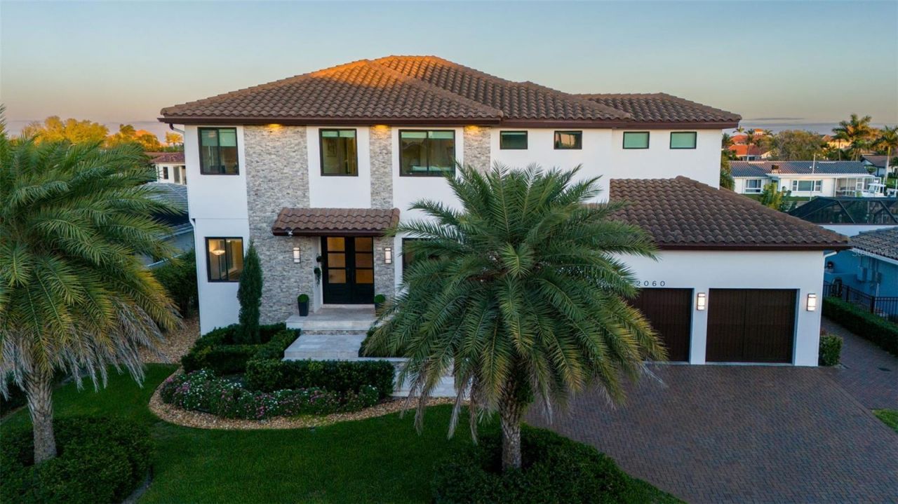 2060 Illinois Avenue Ne, Saint Petersburg, FL 33703 Photo