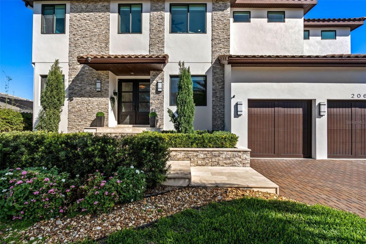 2060 Illinois Avenue Ne, Saint Petersburg, FL 33703 Photo