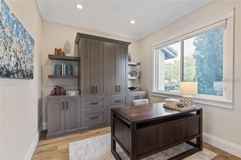 2060 Illinois Avenue Ne, Saint Petersburg, FL 33703 Photo