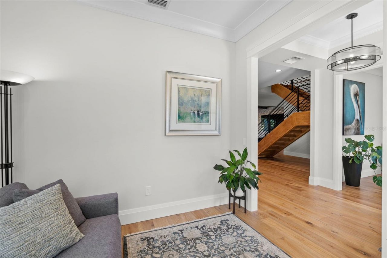 2060 Illinois Avenue Ne, Saint Petersburg, FL 33703 Photo