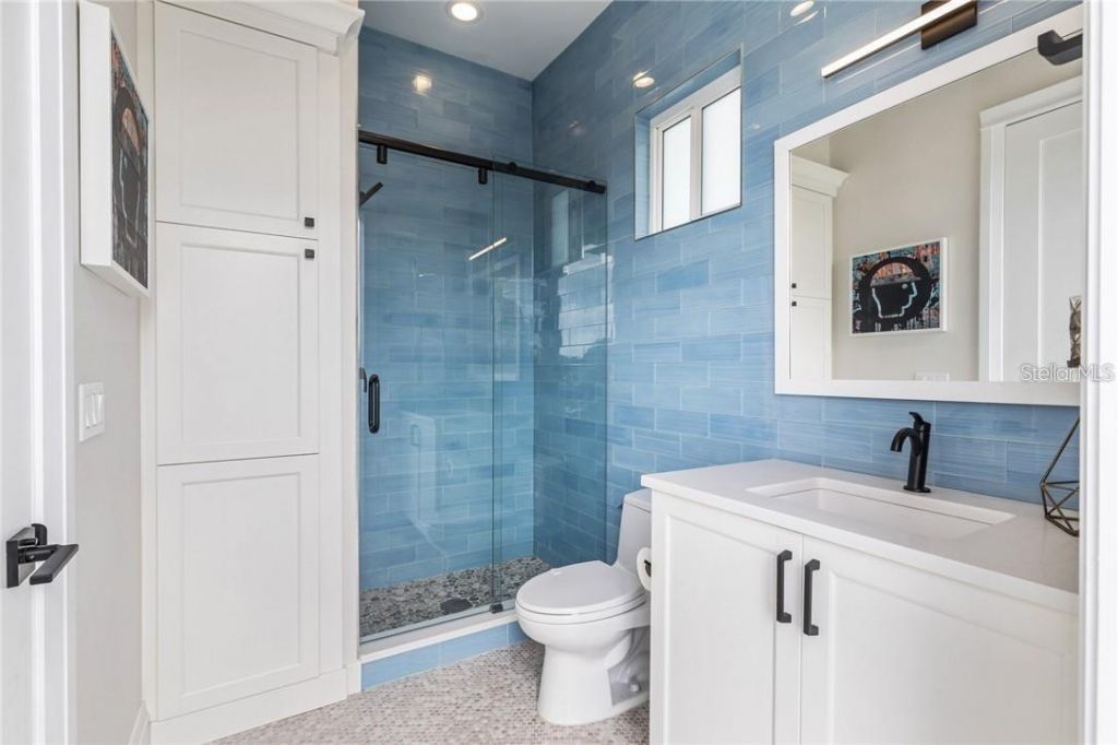 2060 Illinois Avenue Ne, Saint Petersburg, FL 33703 Photo