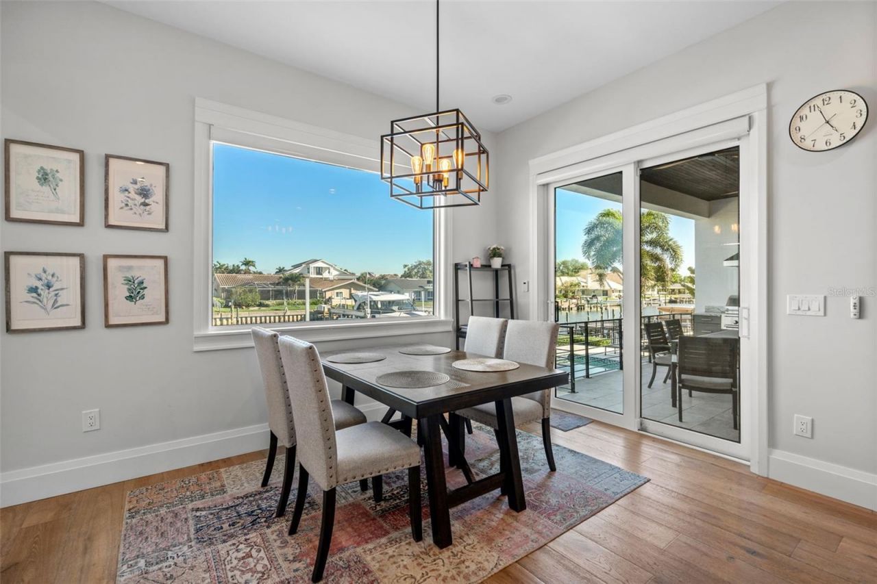 2060 Illinois Avenue Ne, Saint Petersburg, FL 33703 Photo