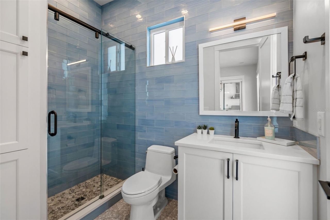 2060 Illinois Avenue Ne, Saint Petersburg, FL 33703 Photo