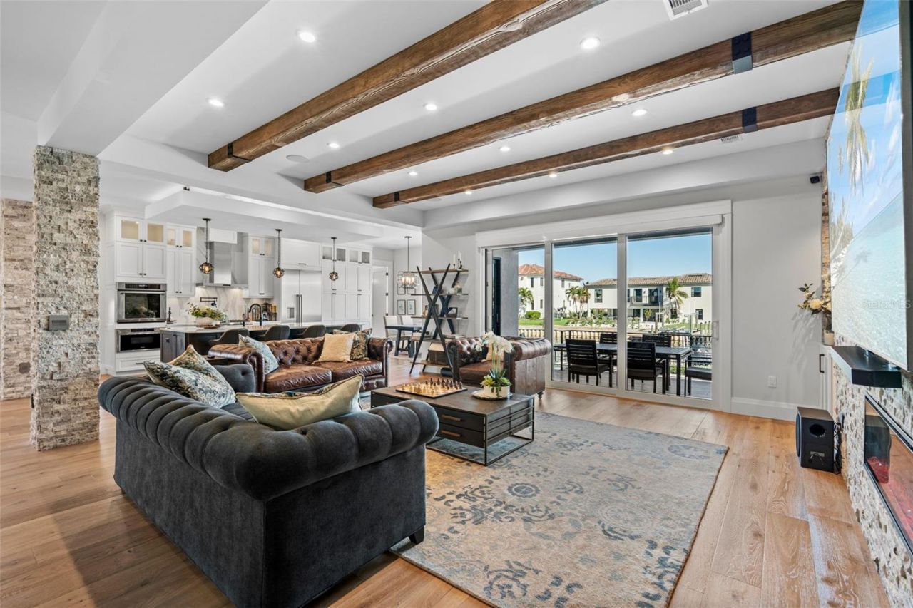 2060 Illinois Avenue Ne, Saint Petersburg, FL 33703 Photo