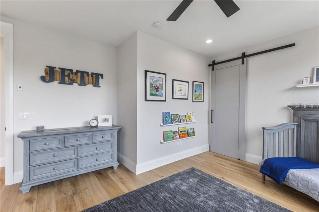 2060 Illinois Avenue Ne, Saint Petersburg, FL 33703 Photo