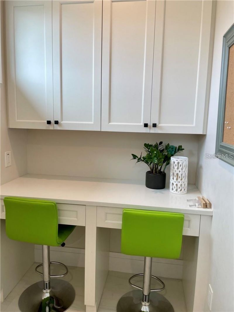 2060 Illinois Avenue Ne, Saint Petersburg, FL 33703 Photo