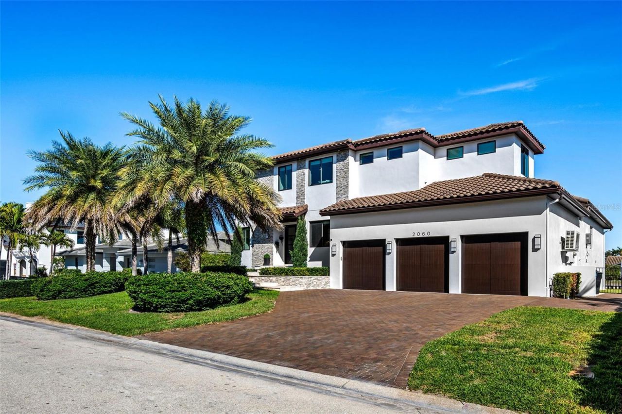 2060 Illinois Avenue Ne, Saint Petersburg, FL 33703 Photo