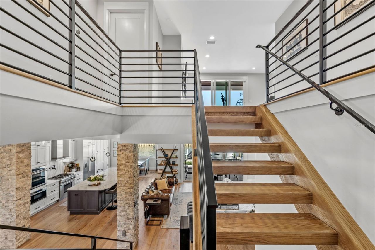 2060 Illinois Avenue Ne, Saint Petersburg, FL 33703 Photo