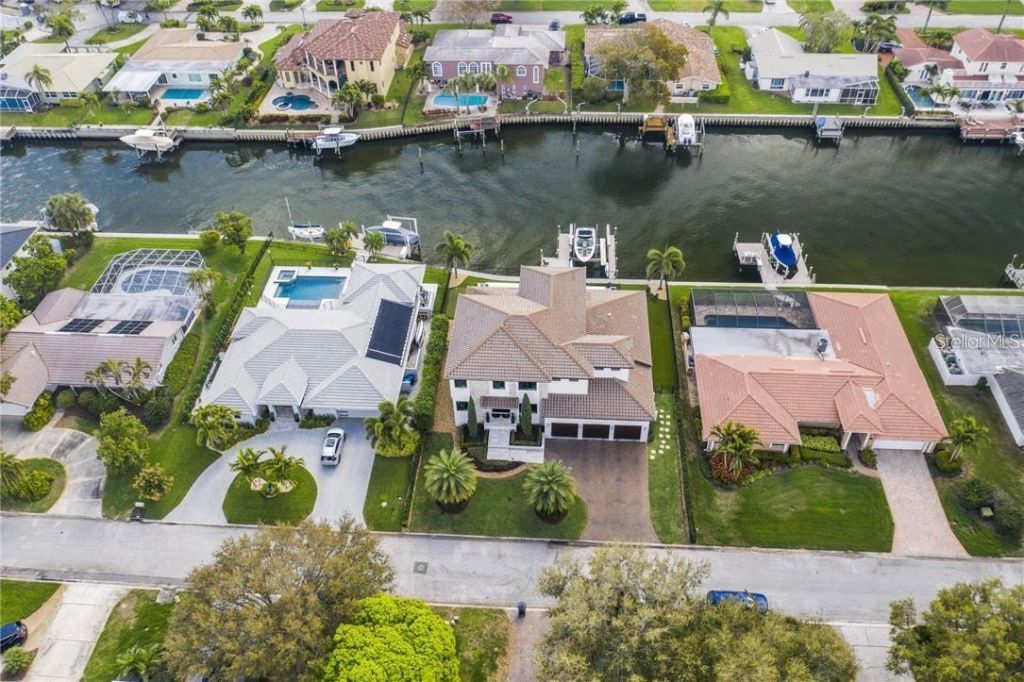 2060 Illinois Avenue Ne, Saint Petersburg, FL 33703 Photo