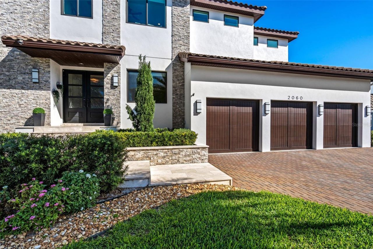 2060 Illinois Avenue Ne, Saint Petersburg, FL 33703 Photo