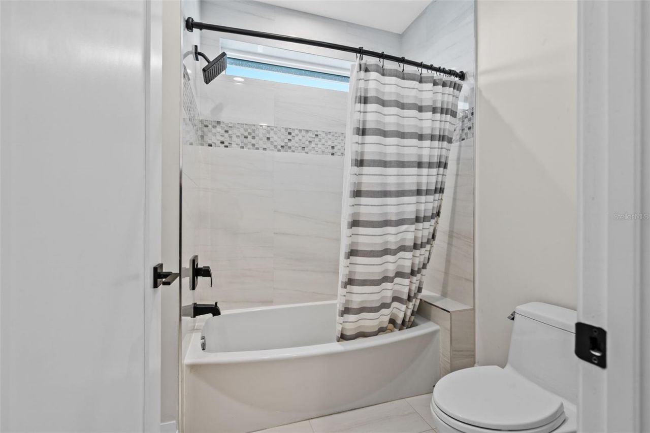 2060 Illinois Avenue Ne, Saint Petersburg, FL 33703 Photo