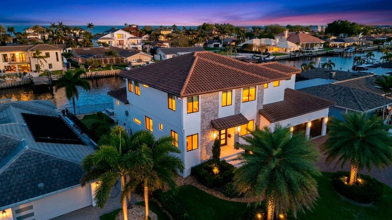 2060 Illinois Avenue Ne, Saint Petersburg, FL 33703 Photo