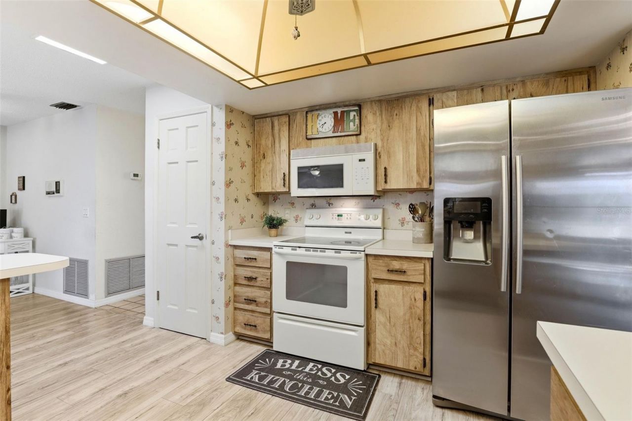 2034 Claremont Drive , Deltona, FL 32725 Photo