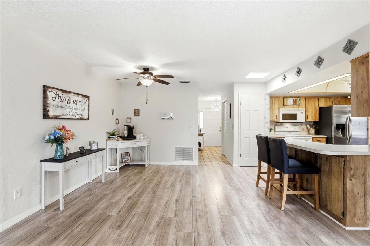 2034 Claremont Drive , Deltona, FL 32725 Photo