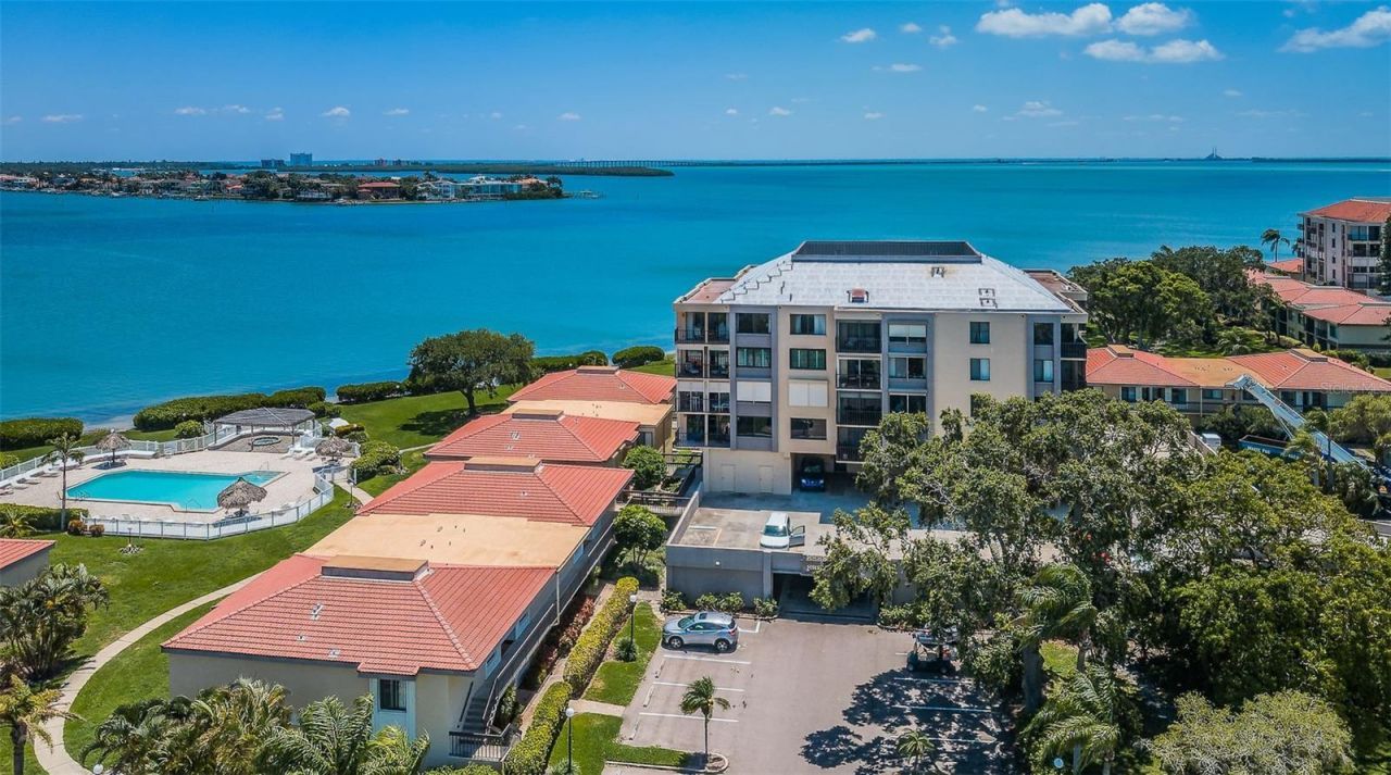 6372 Palma Del Mar Boulevard S, Unit 304, Saint Petersburg, FL 33715 Main Photo