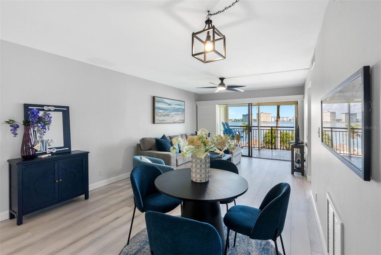 6372 Palma Del Mar Boulevard S, Unit 304, Saint Petersburg, FL 33715 Photo