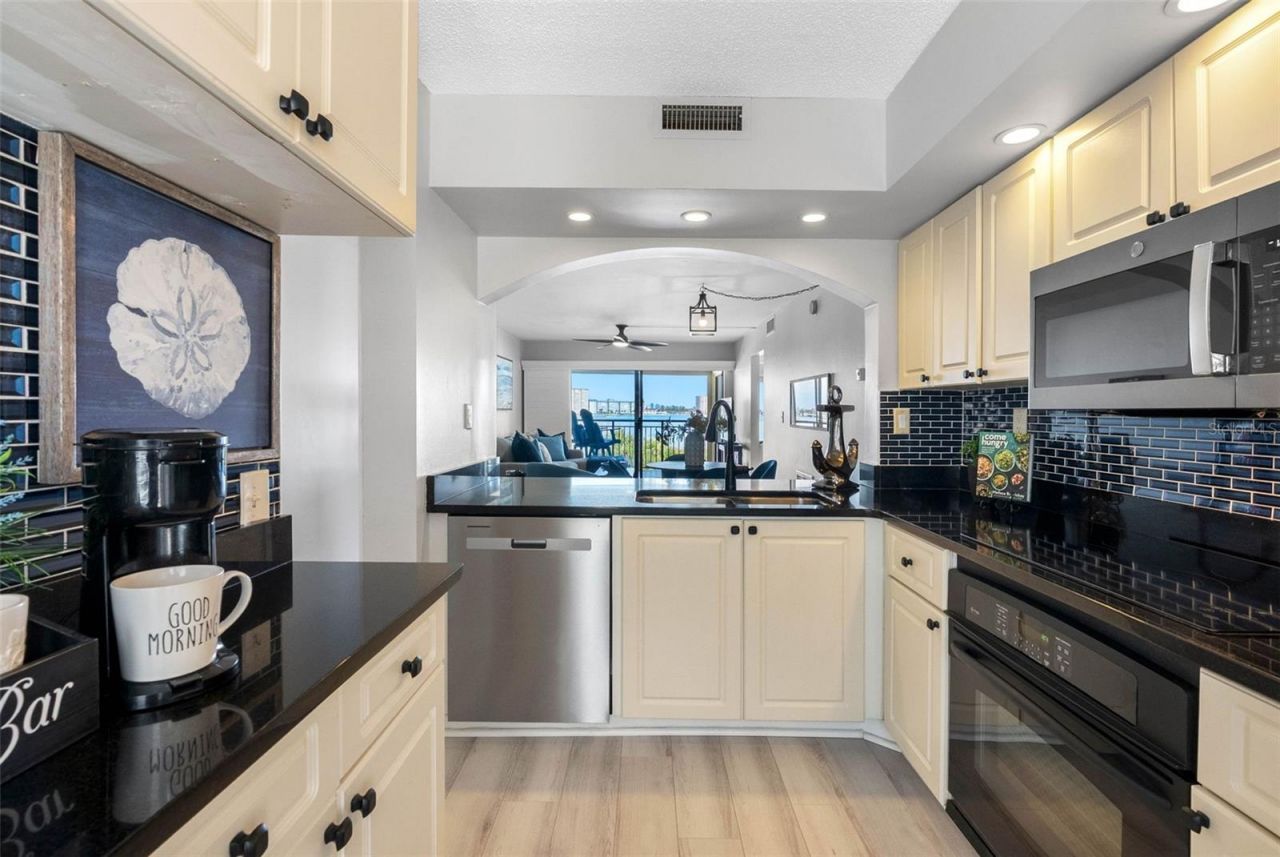 6372 Palma Del Mar Boulevard S, Unit 304, Saint Petersburg, FL 33715 Photo