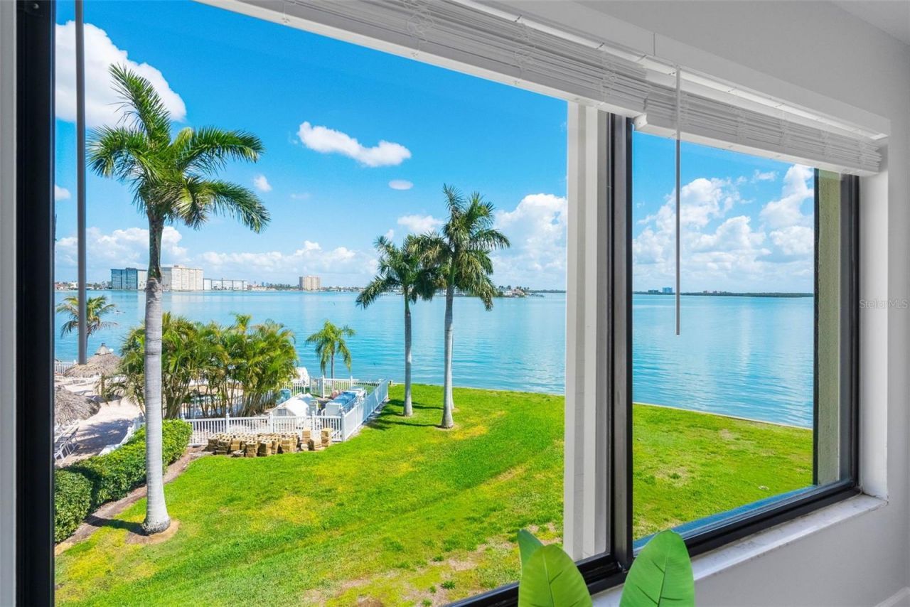 6372 Palma Del Mar Boulevard S, Unit 304, Saint Petersburg, FL 33715 Photo