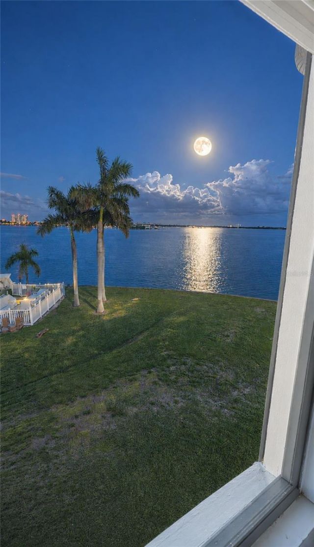 6372 Palma Del Mar Boulevard S, Unit 304, Saint Petersburg, FL 33715 Photo