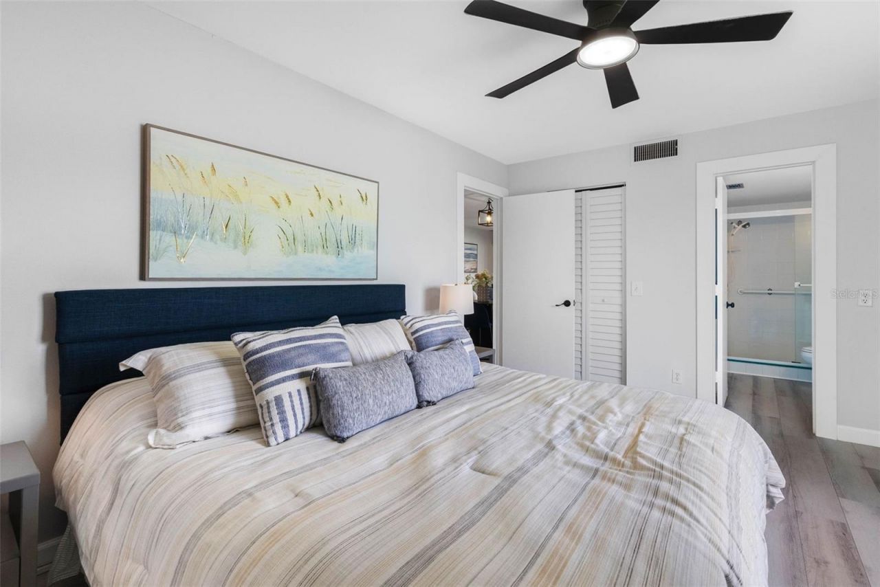 6372 Palma Del Mar Boulevard S, Unit 304, Saint Petersburg, FL 33715 Photo