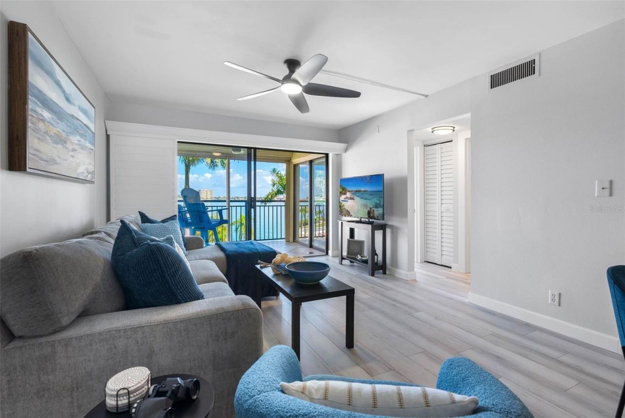 6372 Palma Del Mar Boulevard S, Unit 304, Saint Petersburg, FL 33715 Photo