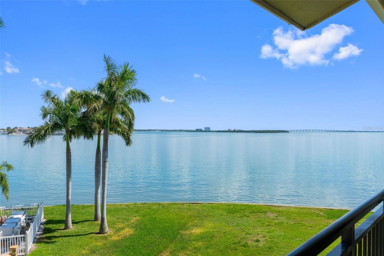 6372 Palma Del Mar Boulevard S, Unit 304, Saint Petersburg, FL 33715 Photo