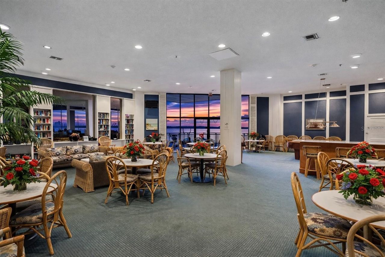 6372 Palma Del Mar Boulevard S, Unit 304, Saint Petersburg, FL 33715 Photo