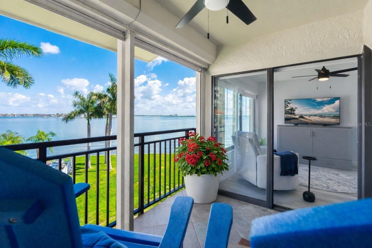 6372 Palma Del Mar Boulevard S, Unit 304, Saint Petersburg, FL 33715 Photo