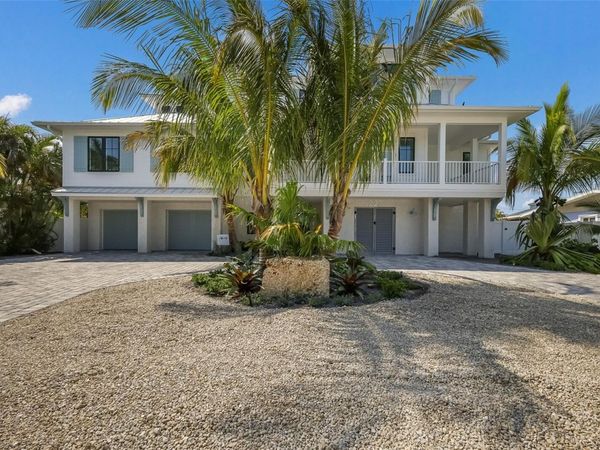 227 S HARBOR DRIVE , HOLMES BEACH, FL 34217
