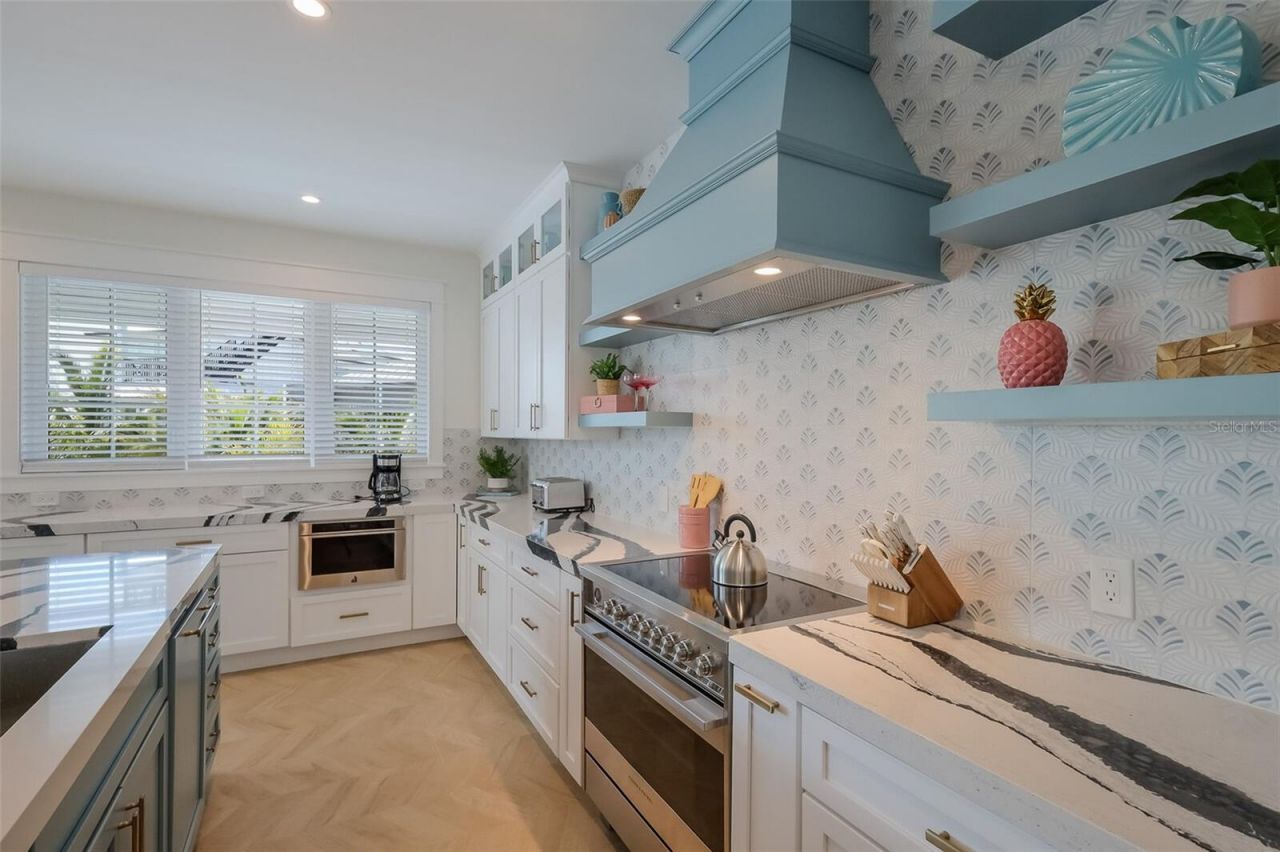 227 S Harbor Drive, Holmes Beach, FL 34217 Photo