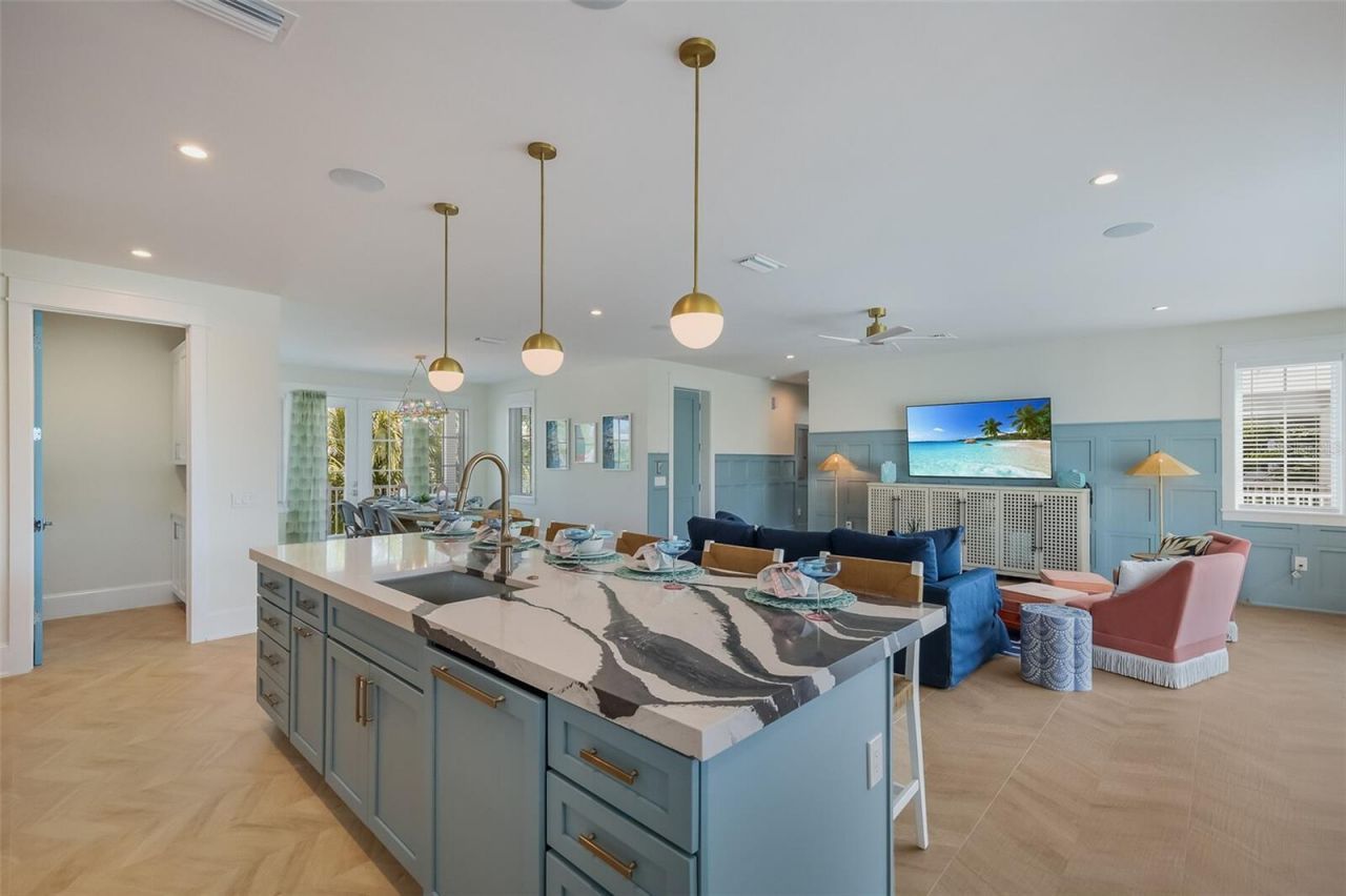 227 S Harbor Drive, Holmes Beach, FL 34217 Photo