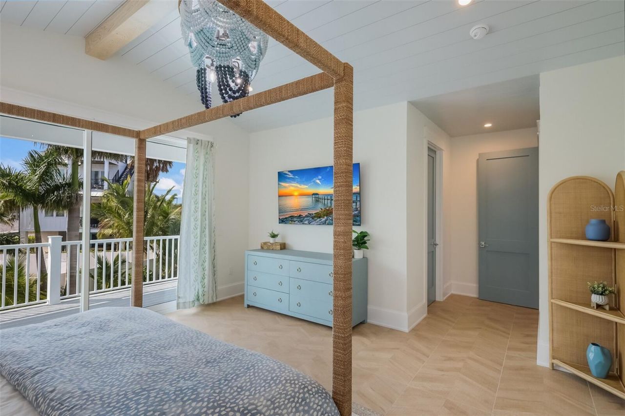 227 S Harbor Drive, Holmes Beach, FL 34217 Photo