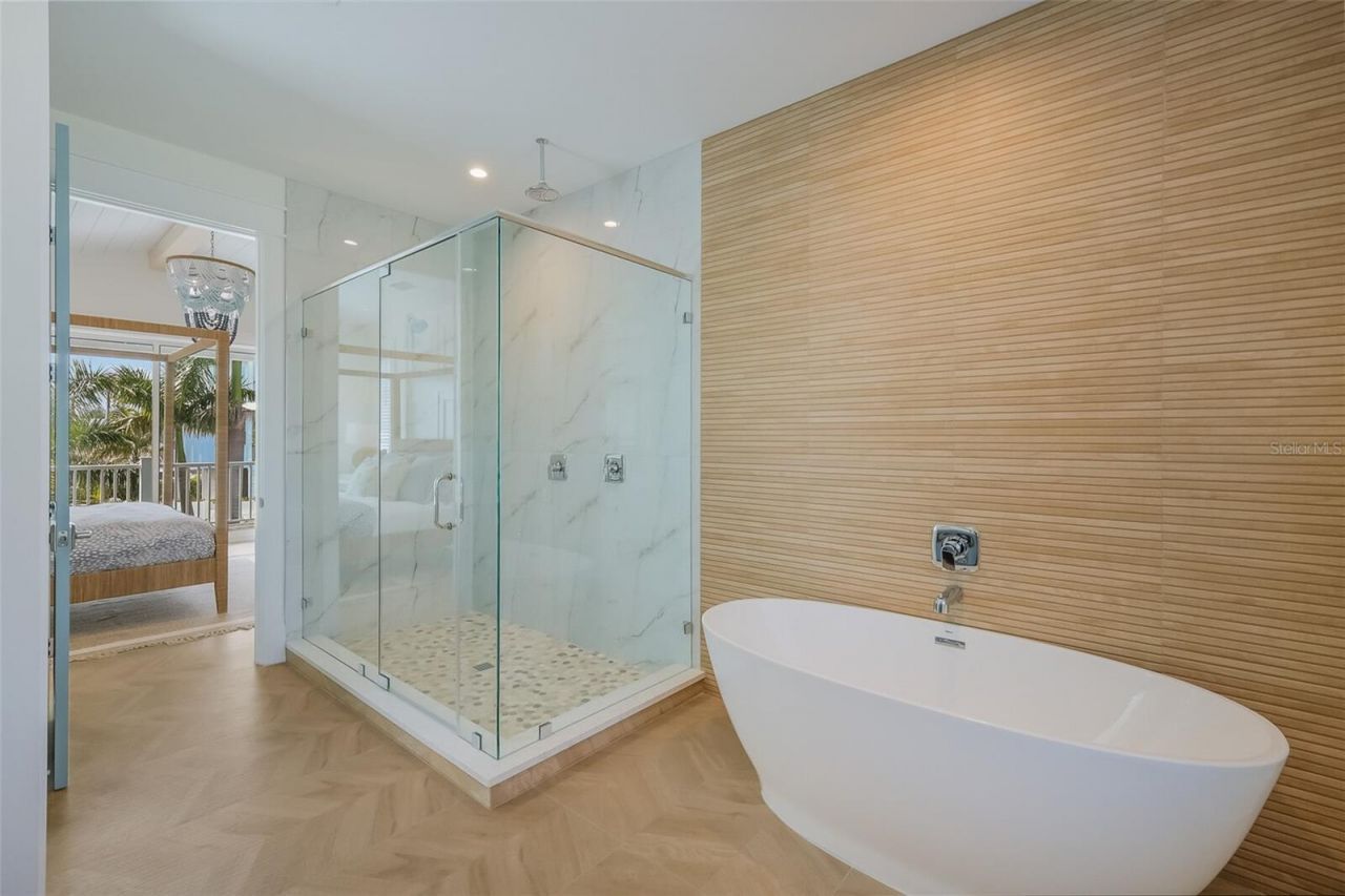 227 S Harbor Drive, Holmes Beach, FL 34217 Photo