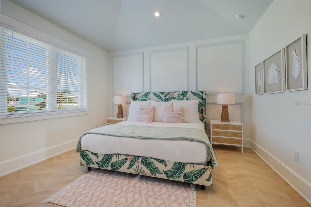 227 S Harbor Drive, Holmes Beach, FL 34217 Photo