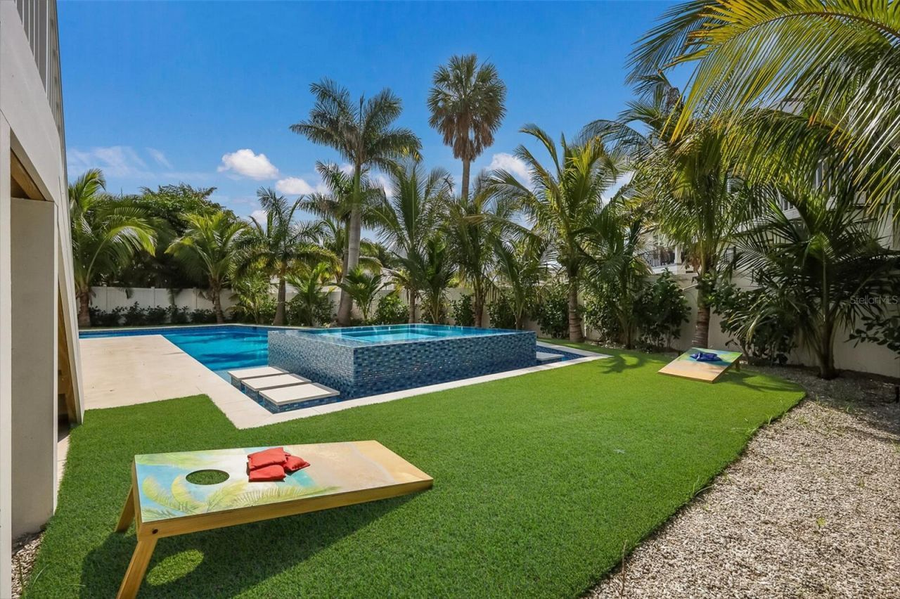 227 S Harbor Drive, Holmes Beach, FL 34217 Photo