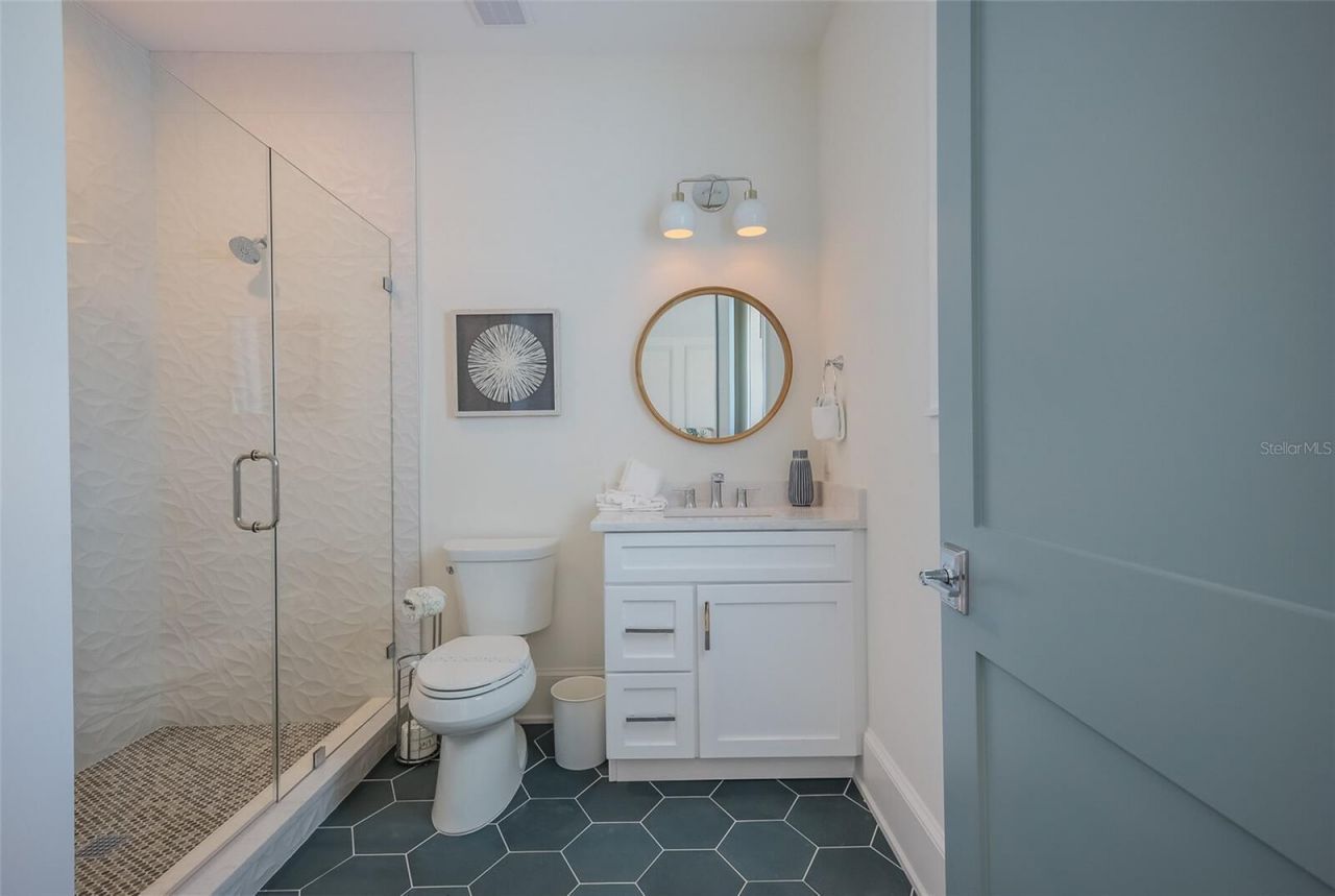 227 S Harbor Drive, Holmes Beach, FL 34217 Photo