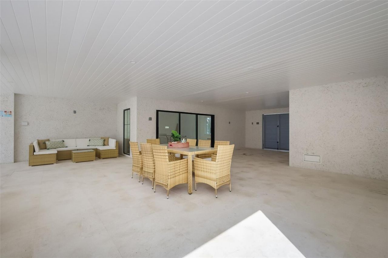 227 S Harbor Drive, Holmes Beach, FL 34217 Photo