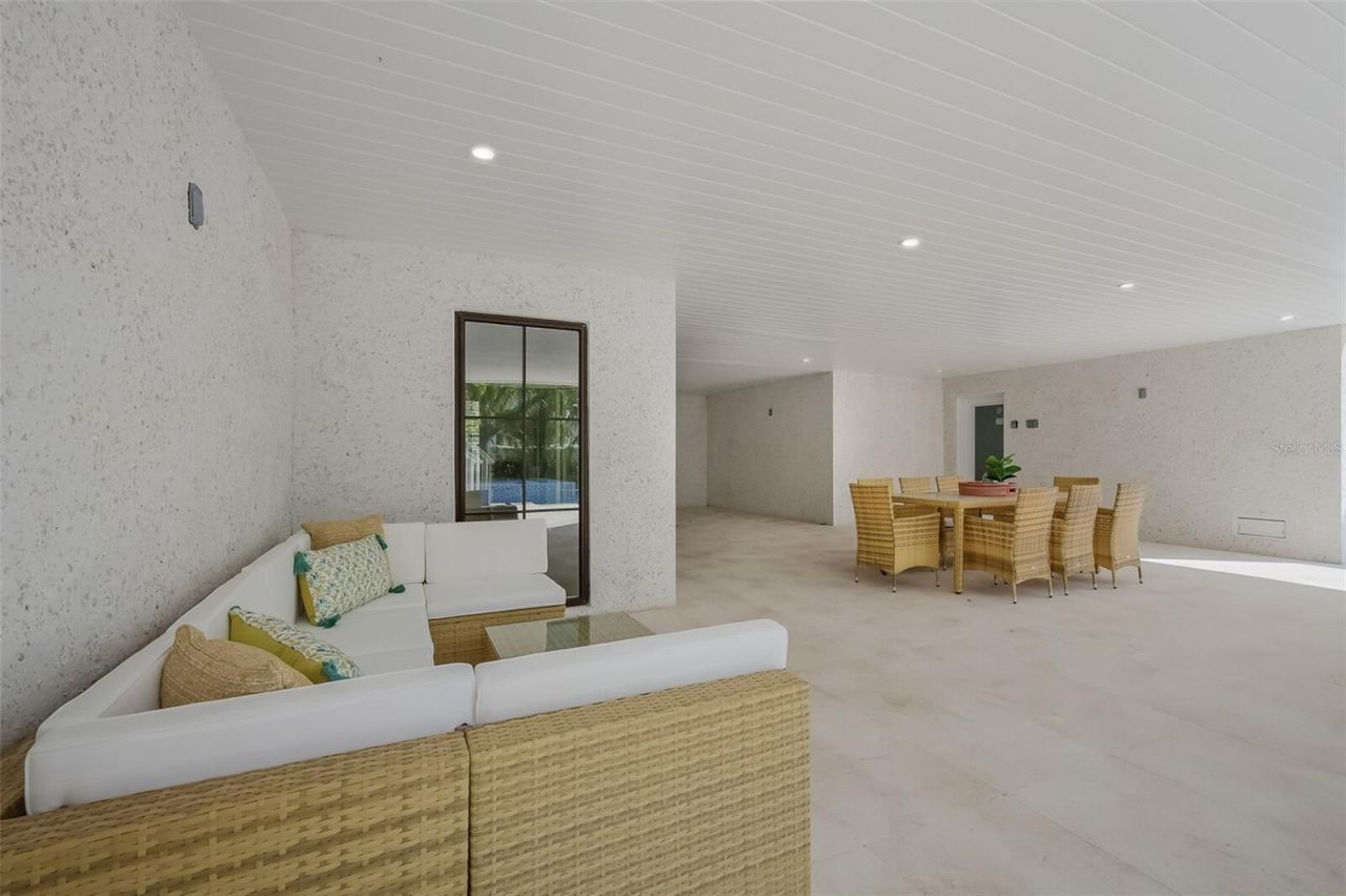 227 S Harbor Drive, Holmes Beach, FL 34217 Photo