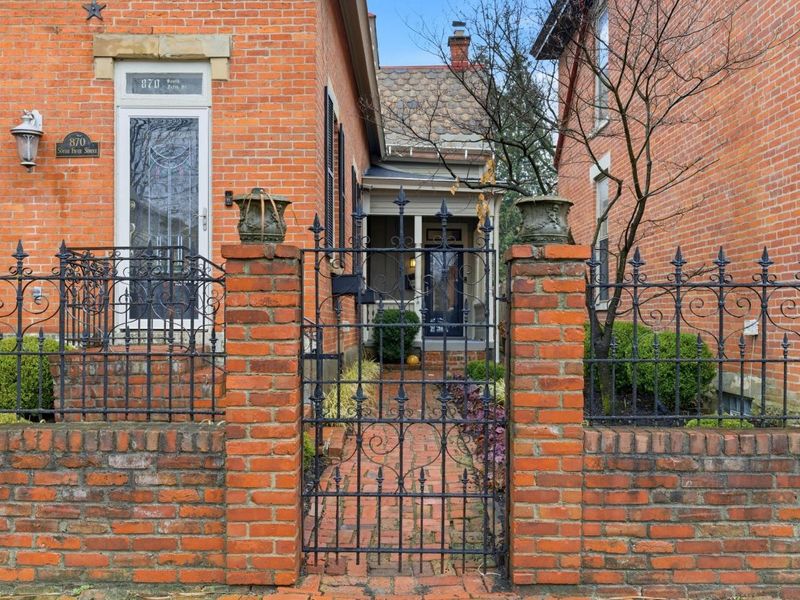 870 S 5th Street, Columbus, OH 43206 Photo 2