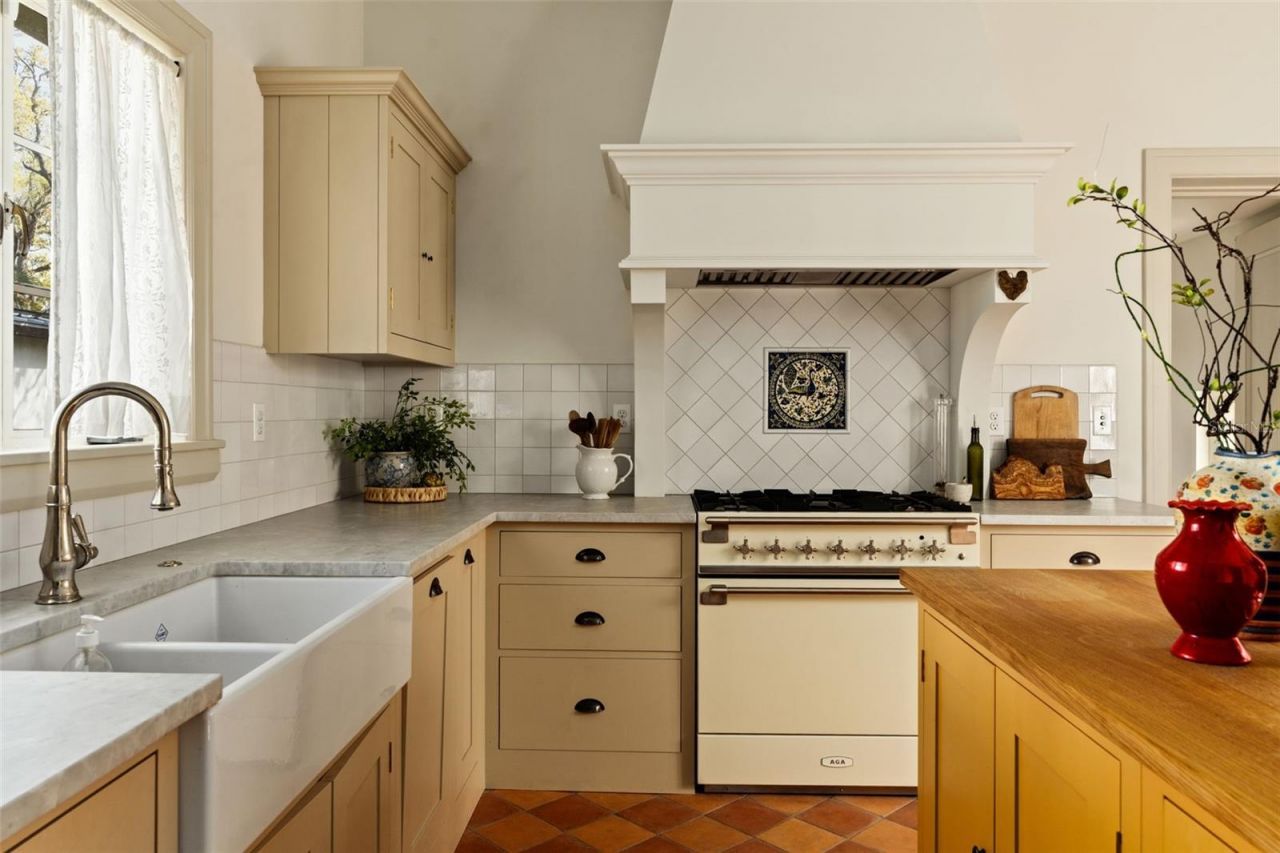 403 Jasmine Way, Clearwater, FL 33756 Photo