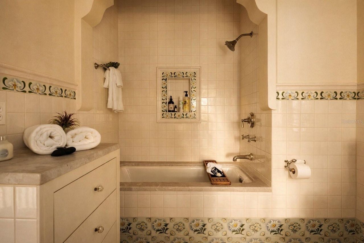 403 Jasmine Way, Clearwater, FL 33756 Photo