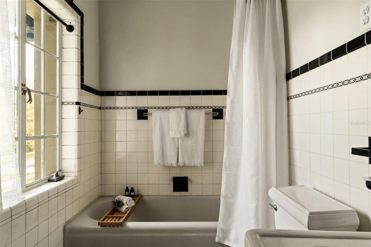 403 Jasmine Way, Clearwater, FL 33756 Photo