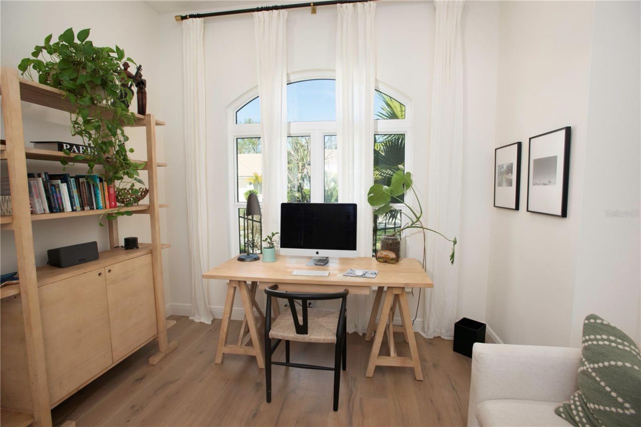 4586 Del Sol Boulevard S, Sarasota, FL 34243 Photo