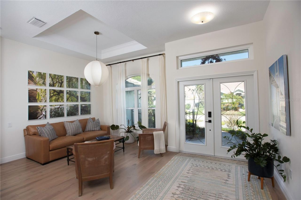 4586 Del Sol Boulevard S, Sarasota, FL 34243 Photo