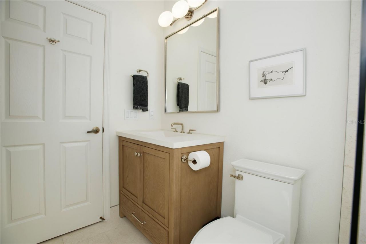 4586 Del Sol Boulevard S, Sarasota, FL 34243 Photo