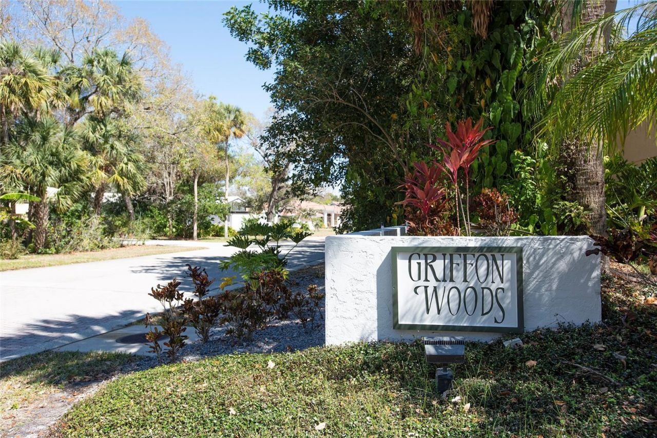 4586 Del Sol Boulevard S, Sarasota, FL 34243 Photo